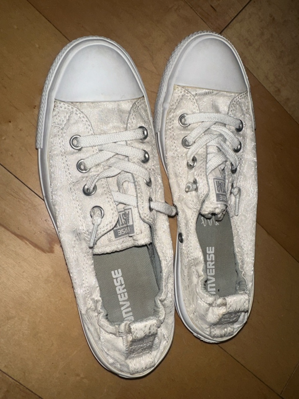 Converse Low Top Sneakers in Off-White Cream